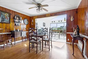 2436 Hempstead Ln, Wantagh, NY 11793 - Photo 18