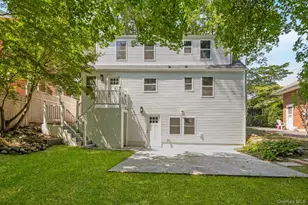 18 Maple Pl, Huntington, NY 11743 - Photo 30