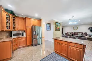 17 Mercer St, Port Jefferson Station, NY 11776 - Photo 12