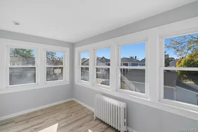 4 Hilton Street, Lynbrook, NY 11563 - Photo 18