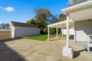 4 Hilton St, Lynbrook, NY 11563 - Photo 4