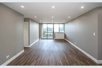 2 Bay Club Drive #1Z3, Bayside, NY 11360 - Photo 4