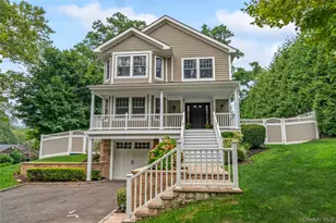 10 Northwood Cir, Huntington, NY 11743 - Photo 28