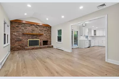 43 Edcris Lane, Huntington, NY 11743 - Photo 10