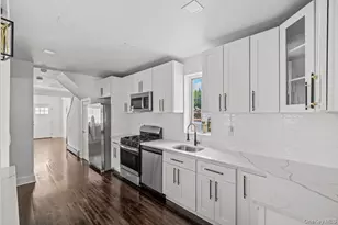 916 Clarence Ave, Bronx, NY 10465 - Photo 16