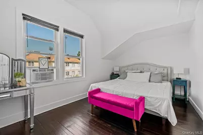 916 Clarence Avenue, Bronx, NY 10465 - Photo 24