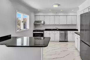 2327 Mattituck Ave, Seaford, NY 11783 - Photo 10