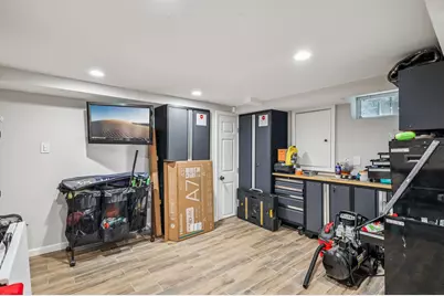 223 N Beech Street, Massapequa, NY 11758 - Photo 32