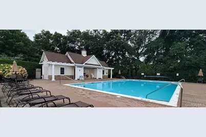 460 Old Town Road #7K, Port Jefferson Station, NY 11776 - Photo 12