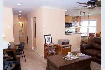 460 Old Town Road #7K, Port Jefferson Station, NY 11776 - Photo 6