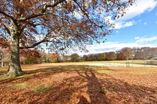 75-40 Springfield Blvd, Oakland Gardens, NY 11364 - Photo 16