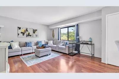 224 Pointe Circle N #224, Coram, NY 11727 - Photo 2