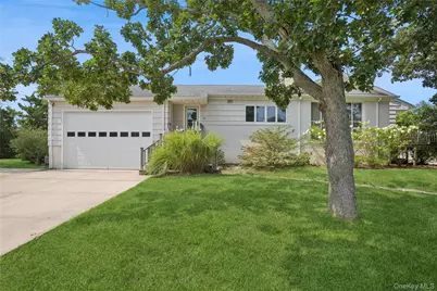 33 Beach Road, Laurel, NY 11948 - Photo 36