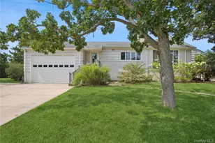 33 Beach Rd, Laurel, NY 11948 - Photo 36