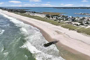 431 Dune Rd, Westhampton Beach, NY 11978 - Photo 4