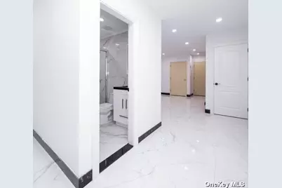 715 College Place, College Point, NY 11356 - Photo 10