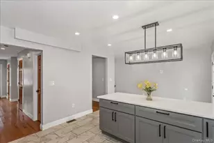 664 Clinton Ave, Uniondale, NY 11553 - Photo 12