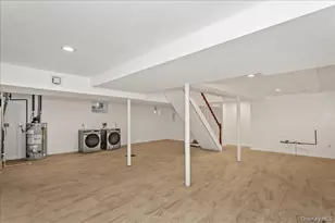 664 Clinton Ave, Uniondale, NY 11553 - Photo 30