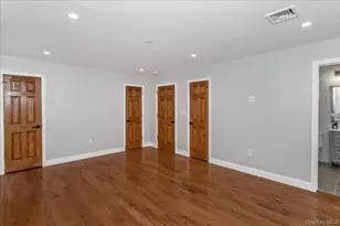 664 Clinton Ave, Uniondale, NY 11553 - Photo 22