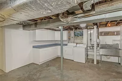 45 Orchard Meadow Road, East Williston, NY 11596 - Photo 22