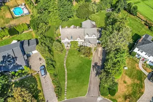 45 Orchard Meadow Rd, East Williston, NY 11596 - Photo 32