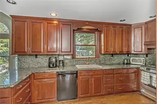 45 Orchard Meadow Rd, East Williston, NY 11596 - Photo 6