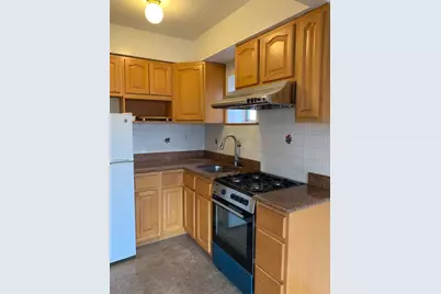 41-50 149 Pl #C2F, Flushing, NY 11355 - Photo 6