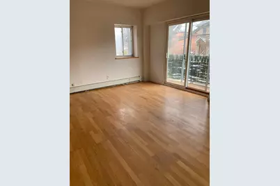 41-50 149 Pl #C2F, Flushing, NY 11355 - Photo 2