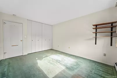 100 E Hartsdale Avenue #MiE, Hartsdale, NY 10530 - Photo 20