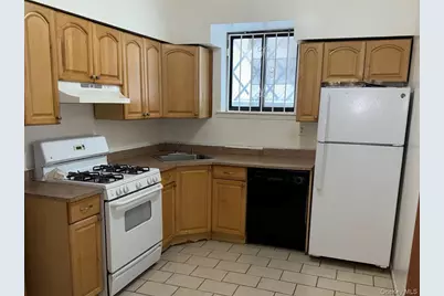 147-26 Roosevelt Ave #L1, Flushing, NY 11354 - Photo 4