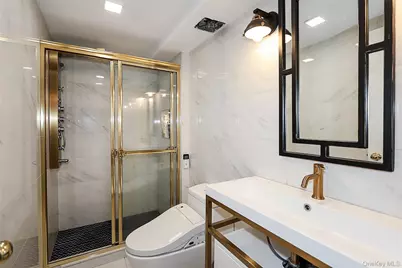 64 Hamilton Drive, Roslyn, NY 11576 - Photo 28