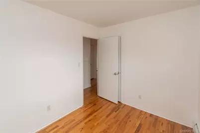 926 Vincent Avenue, Bronx, NY 10465 - Photo 24