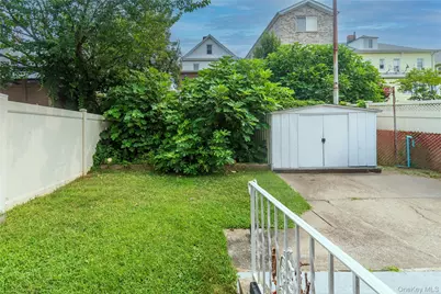 926 Vincent Avenue, Bronx, NY 10465 - Photo 38