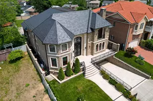 264-11 60th Ave, Little Neck, NY 11362 - Photo 44