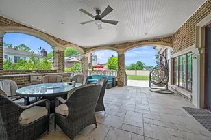 264-11 60th Ave, Little Neck, NY 11362 - Photo 34