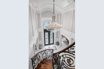 264-11 60th Avenue, Little Neck, NY 11362 - Photo 20