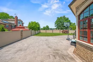 264-11 60th Ave, Little Neck, NY 11362 - Photo 36