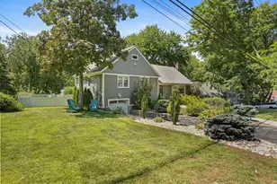 43 Amherst Dr, New Rochelle, NY 10804 - Photo 40