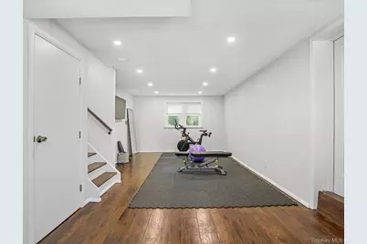 43 Amherst Drive, New Rochelle, NY 10804 - Photo 34