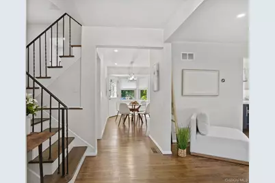 43 Amherst Drive, New Rochelle, NY 10804 - Photo 4