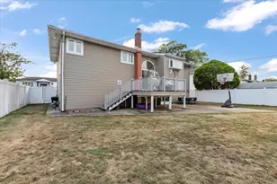 722 Eagle Dr, Woodmere, NY 11581 - Photo 30