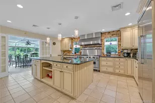 17 Melody, Bayville, NY 11709 - Photo 10