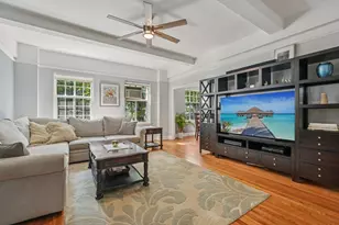 160 Middle Neck Rd, Great Neck, NY 11021 - Photo 8