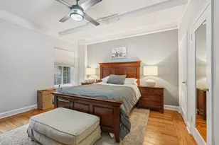 160 Middle Neck Rd, Great Neck, NY 11021 - Photo 16