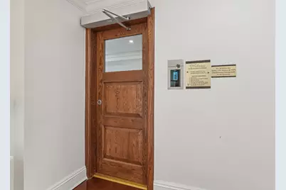 160 Middle Neck Road #2 C, Great Neck, NY 11021 - Photo 4