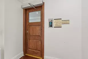 160 Middle Neck Rd, Great Neck, NY 11021 - Photo 4