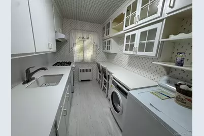 41 Lawrence Drive #B, White Plains, NY 10603 - Photo 4