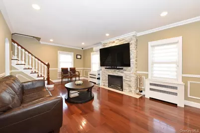 19346 McLaughlin Avenue, Hollis, NY 11423 - Photo 12