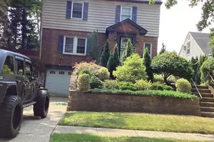 193-46 McLaughlin Ave, Hollis, NY 11423 - Photo 4