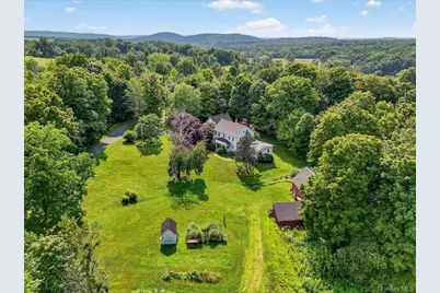 121 Valley Farm Road, Millbrook, NY 12545 - Photo 2